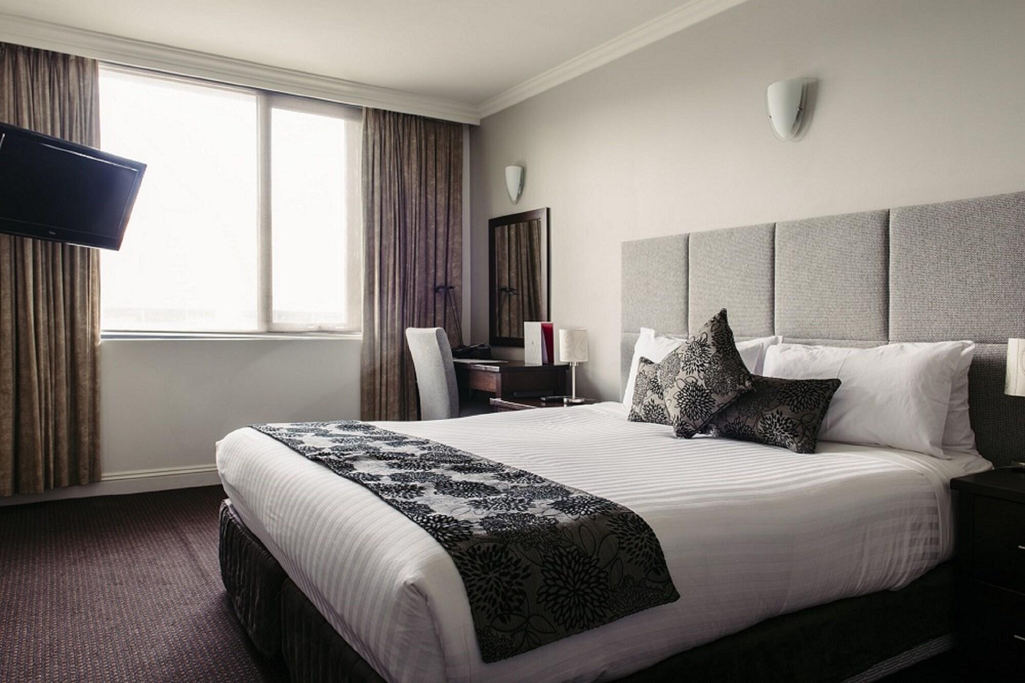 Отель Crowne Plaza Melbourne Carlton By Ihg Экстерьер фото