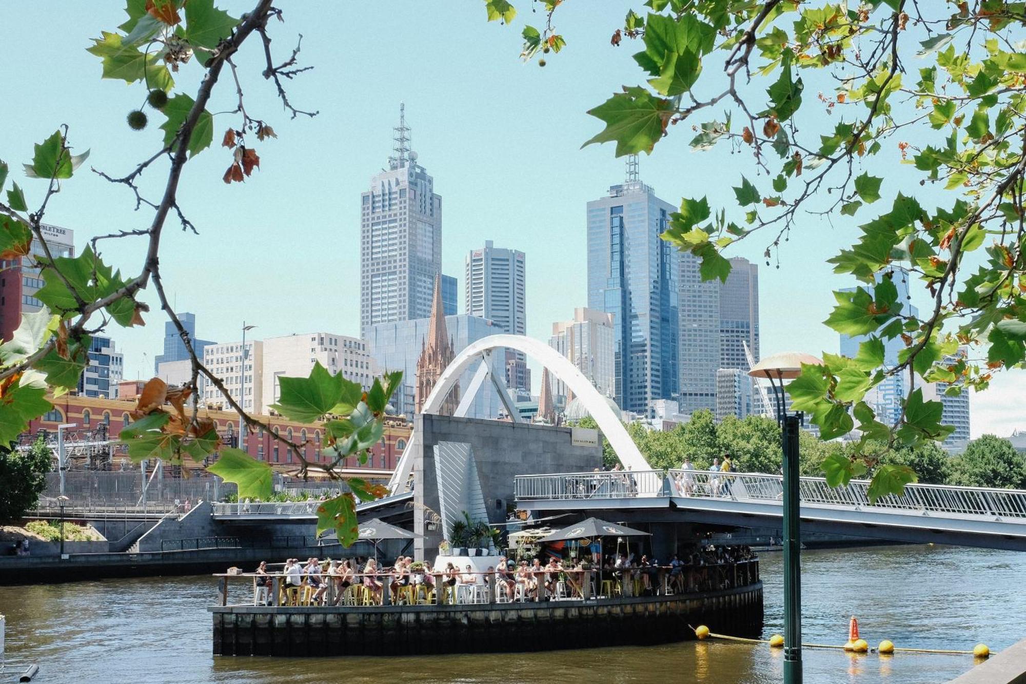 Отель Crowne Plaza Melbourne Carlton By Ihg Экстерьер фото